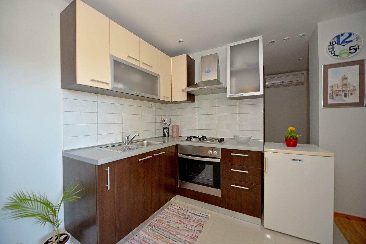 Apartment House Simoni With Pool, Zadar County プリヴラカ エクステリア 写真
