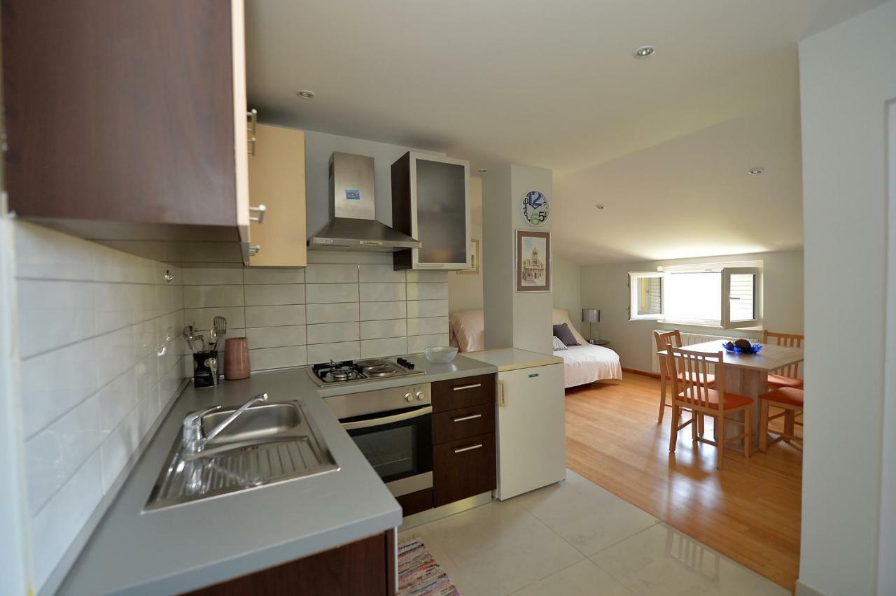 Apartment House Simoni With Pool, Zadar County プリヴラカ エクステリア 写真