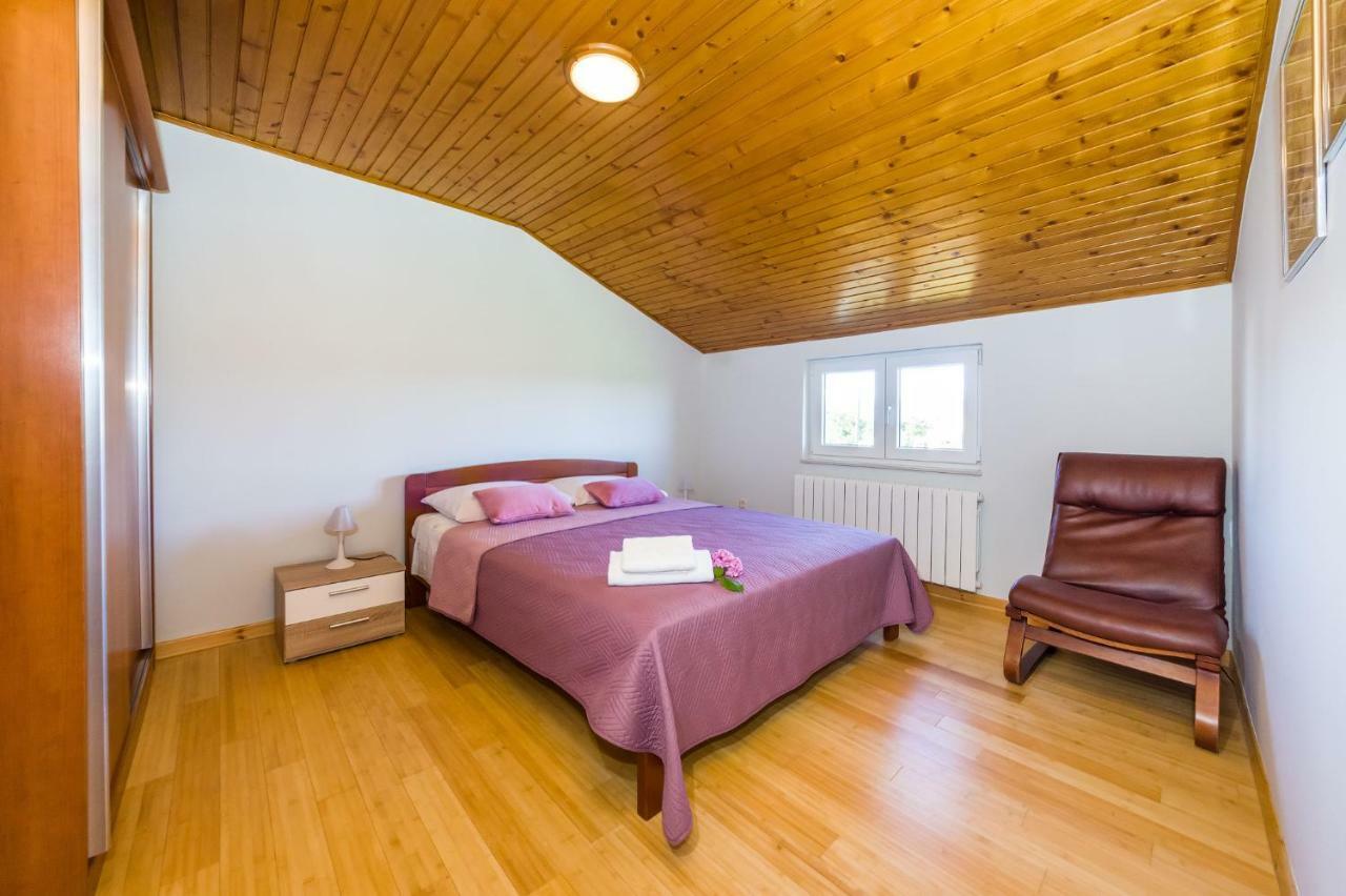 Apartment House Simoni With Pool, Zadar County プリヴラカ エクステリア 写真